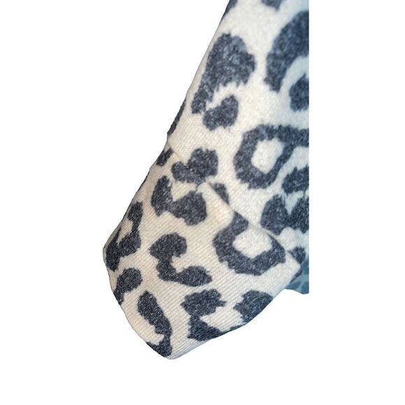 Grayson/Threads Cheetah Knit Tunic Top - Picture 6 of 11